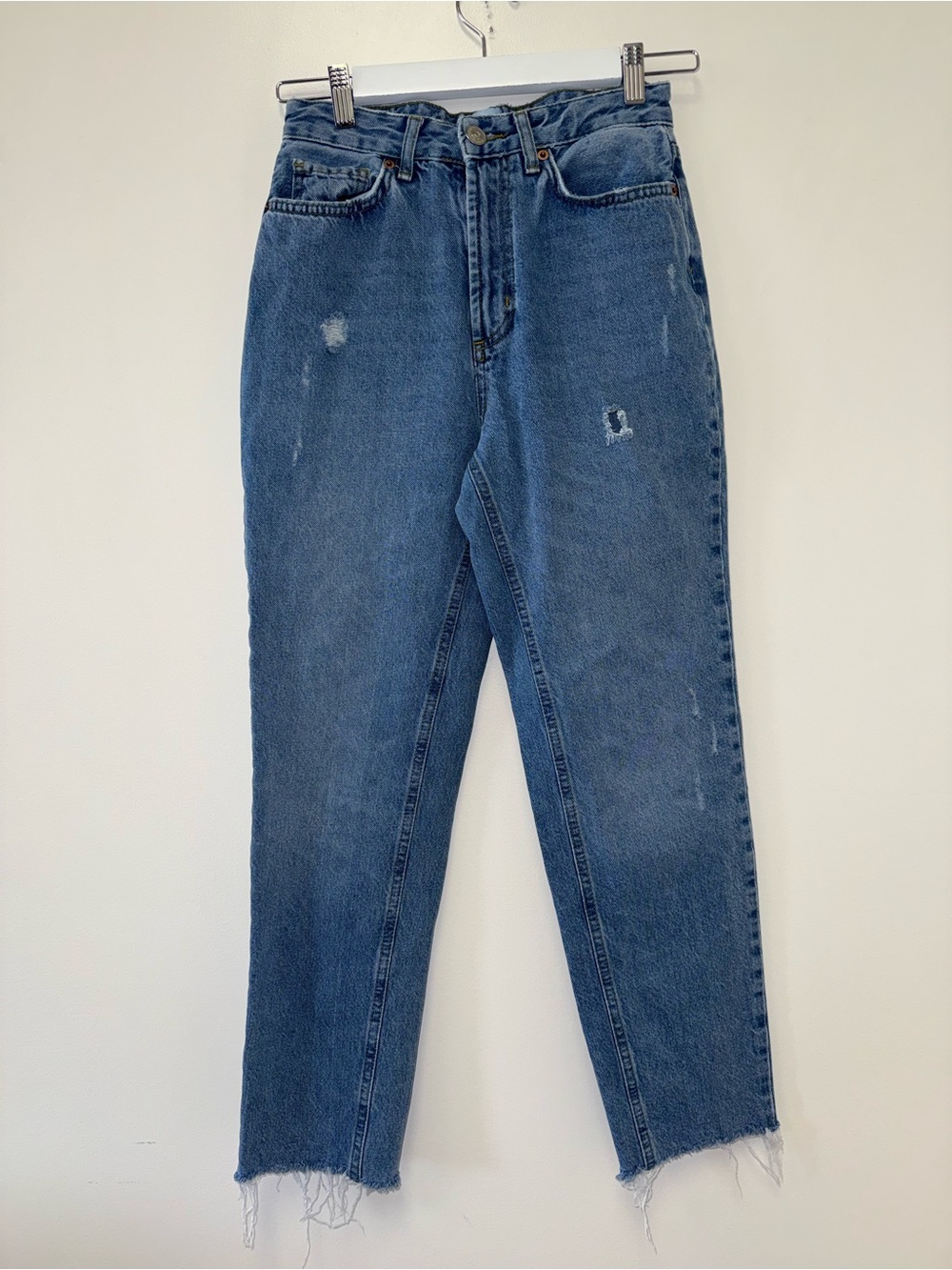 BDG (26) Denim High Rise Mom Jeans